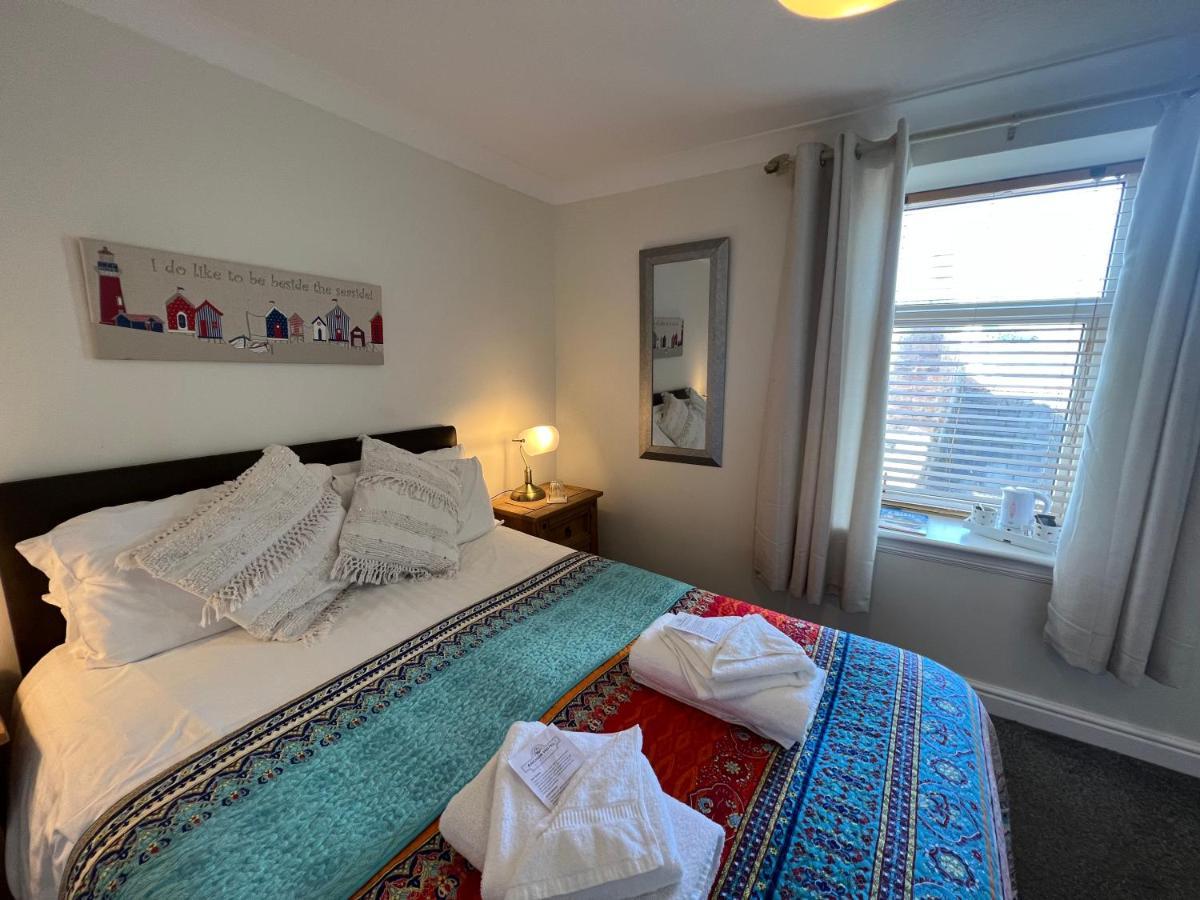 Anchor Hotel Johnshaven エクステリア 写真
