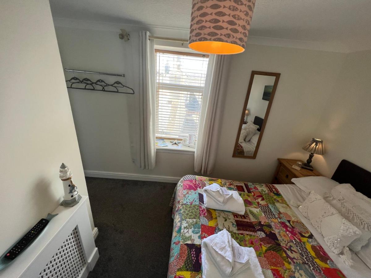 Anchor Hotel Johnshaven エクステリア 写真