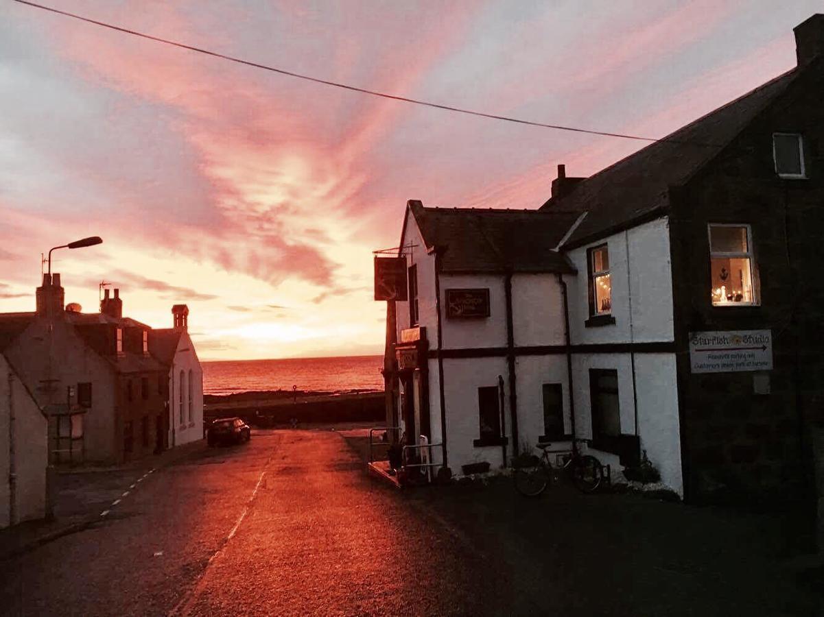 Anchor Hotel Johnshaven エクステリア 写真